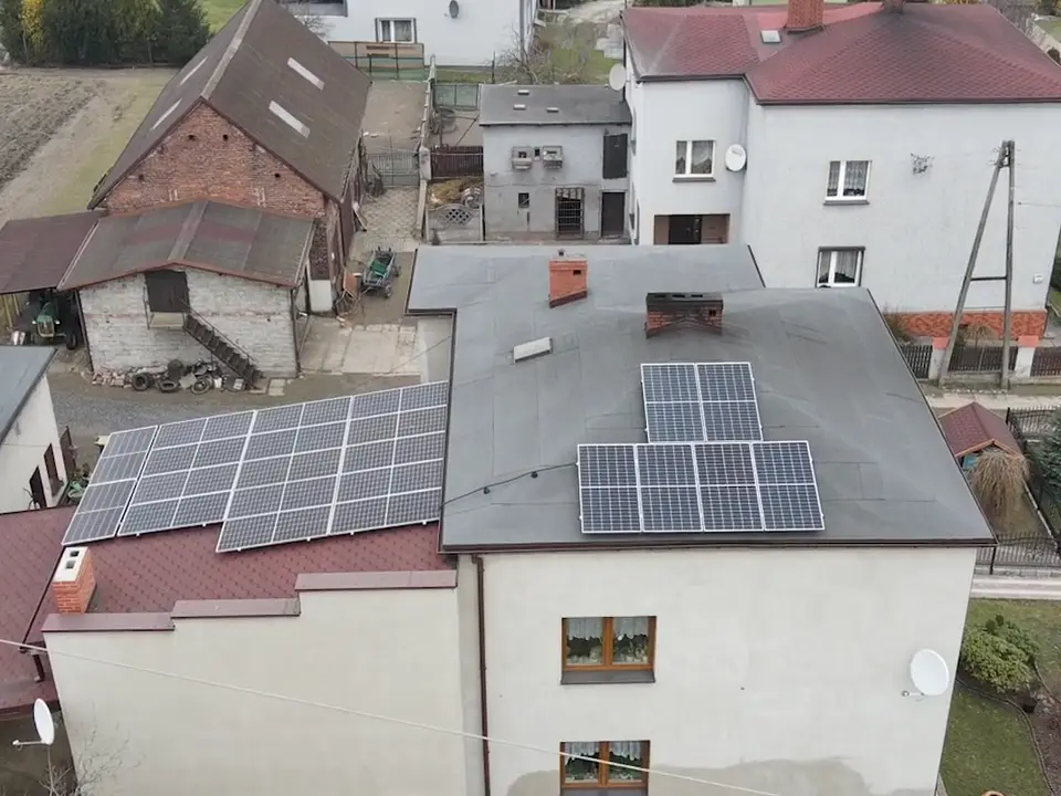Instalacja fotowoltaiczna 9,68 kWp, Rydułtowy, widok z drona