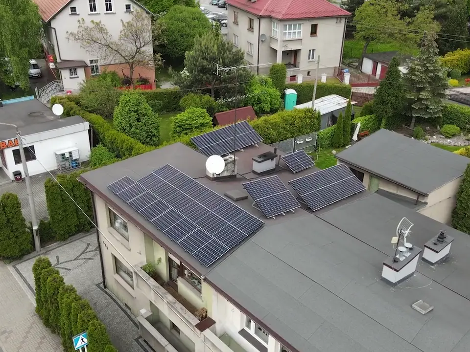 Instalacja fotowoltaiczna 7,77 kWp, Pszów, widok z drona