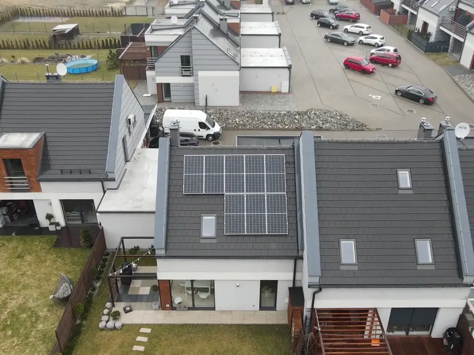 Instalacja fotowoltaiczna 3,56 kWp, Wodzisław Śląski, widok z drona
