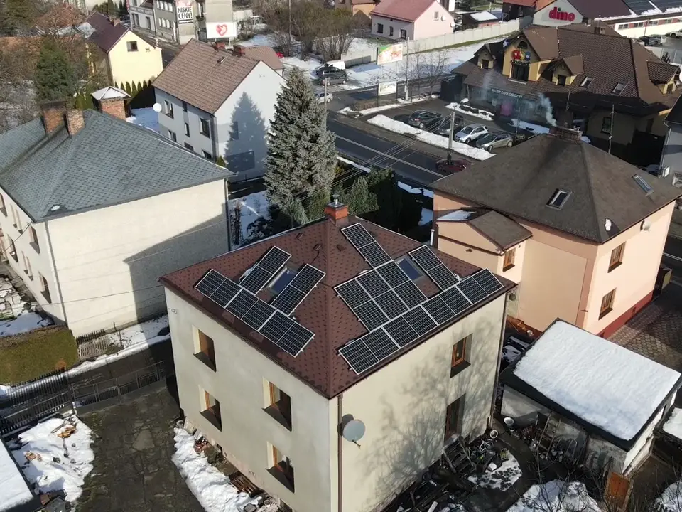 Instalacja fotowoltaiczna 6,16 kWp, Pszów, widok z drona
