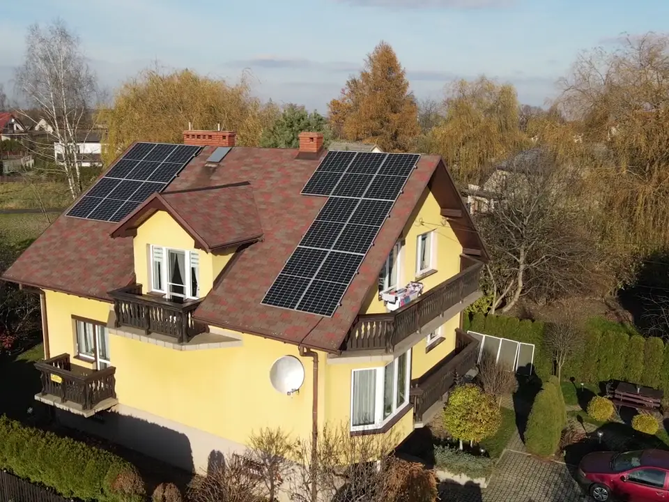 Instalacja fotowoltaiczna 5,79 kWp, Jastrzębie-Zdrój, widok z drona