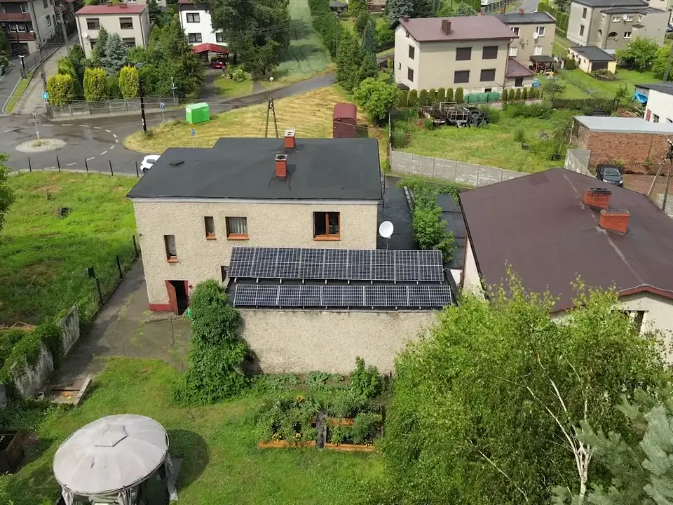 Instalacja fotowoltaiczna 5,25 kWp, Rybnik, widok z drona