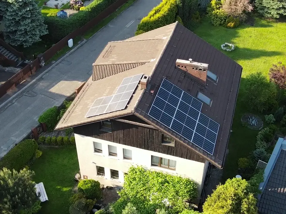 Instalacja fotowoltaiczna 6,38 kWp, Rybnik, widok z drona