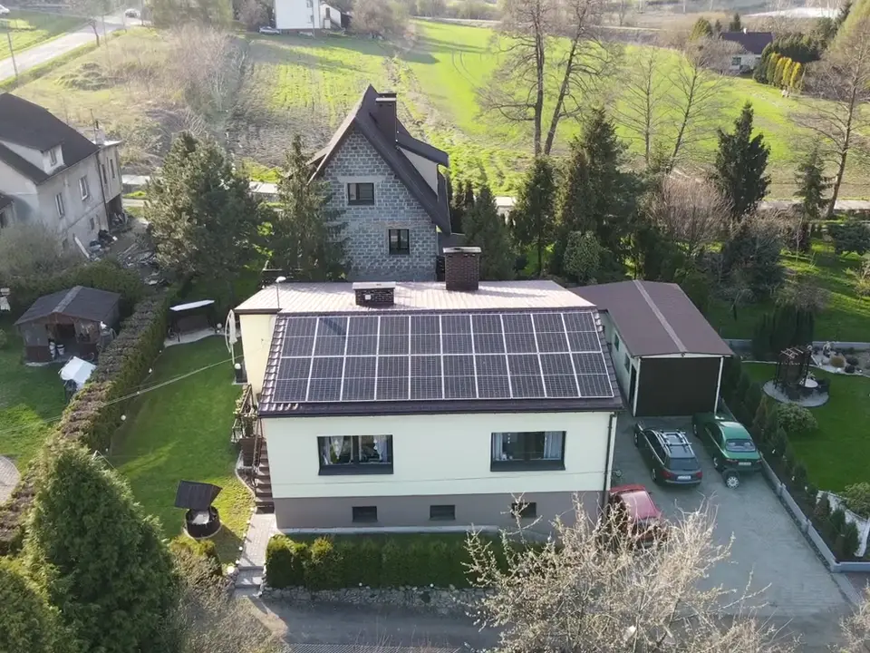 Instalacja fotowoltaiczna 8,8 kWp, Jastrzębie-Zdrój, widok z drona