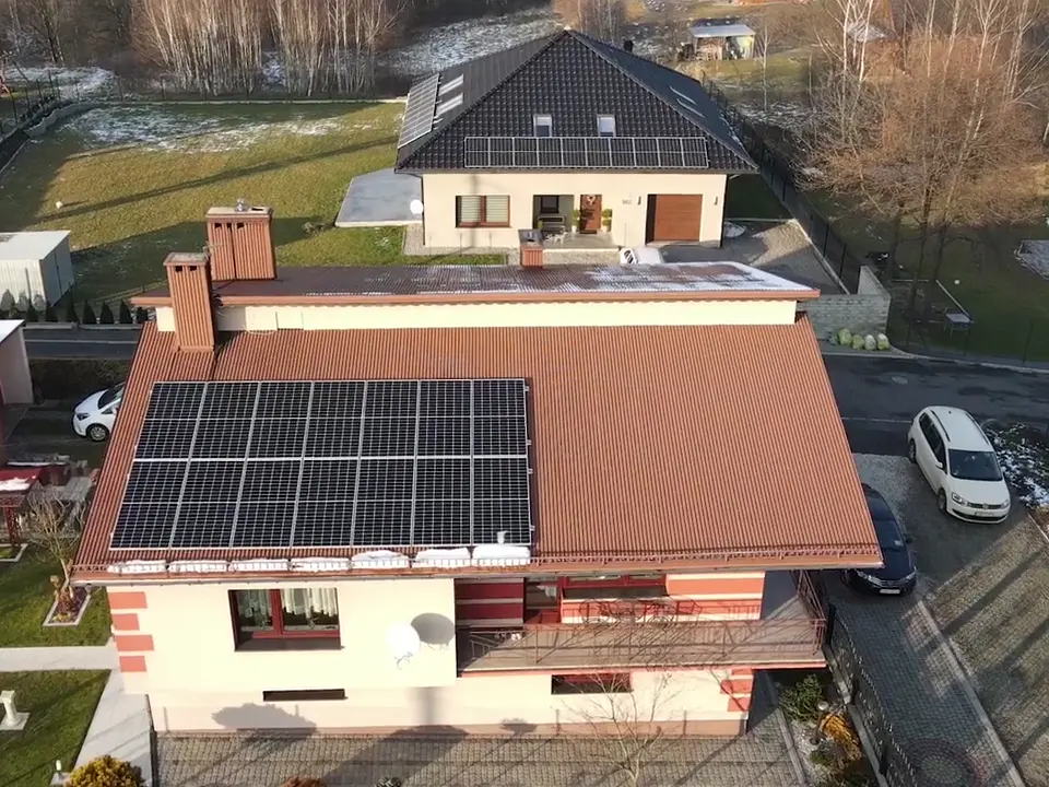 Instalacja fotowoltaiczna 6,23 kWp, Mszana, widok z drona